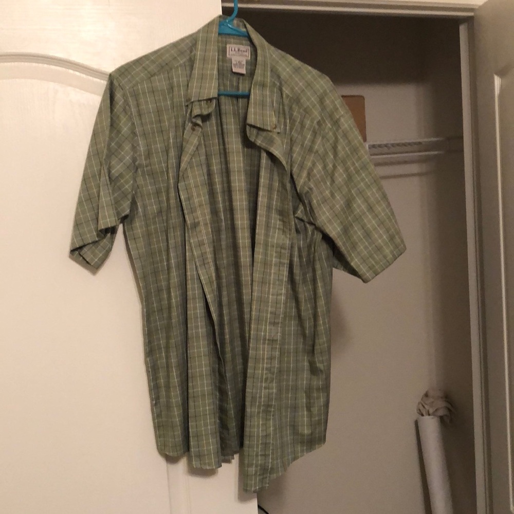 LL Bean button down, wrinkle free